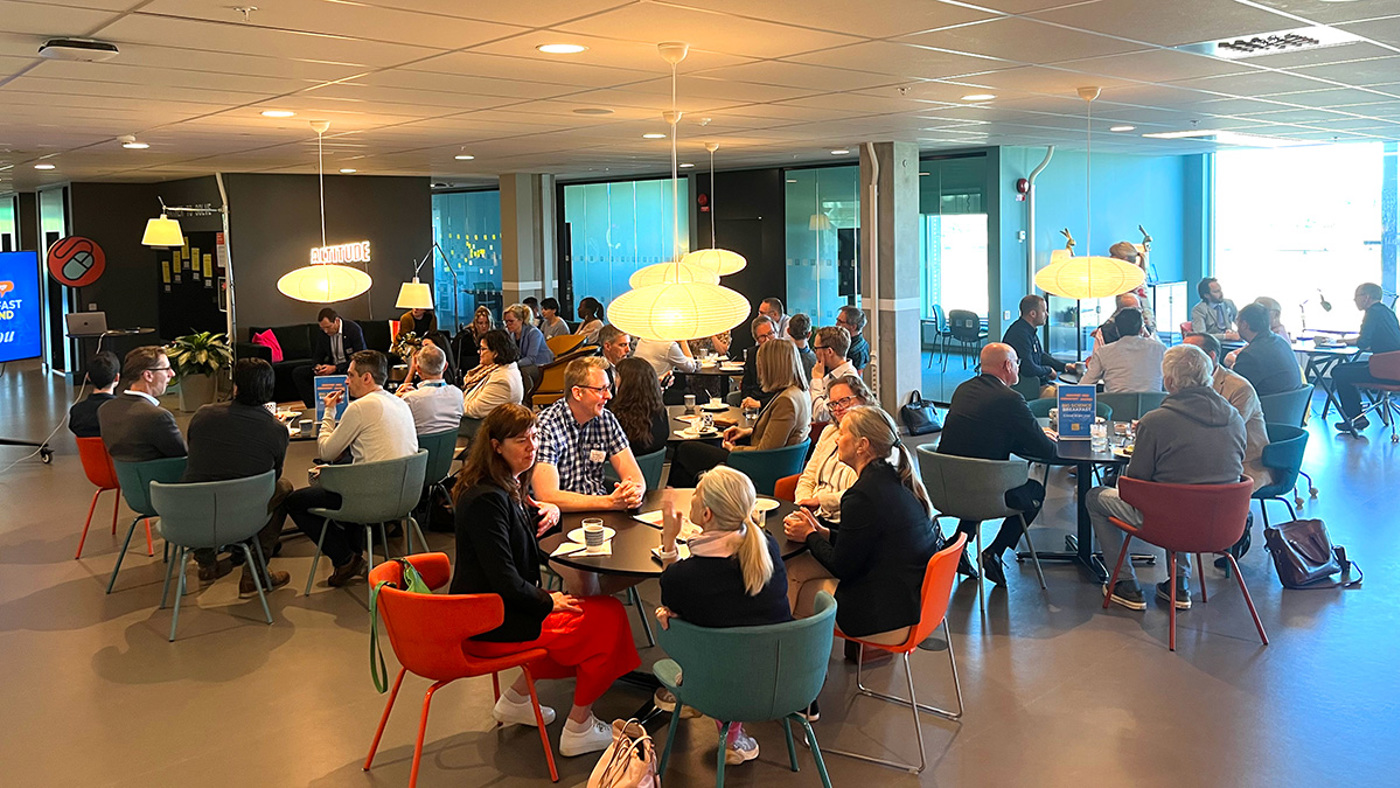 1038 250222 frukost (1)