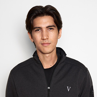 941 554 Henrik Vesence 400