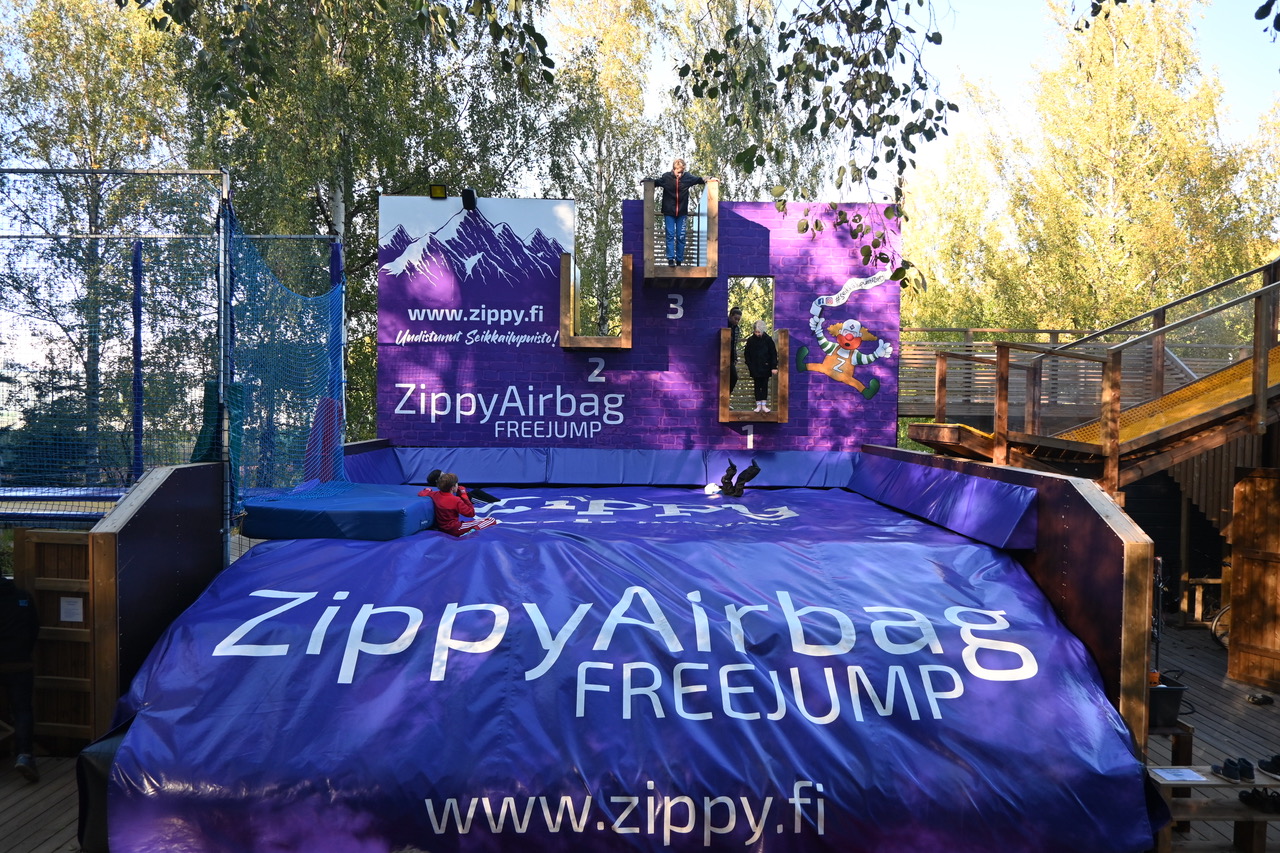 ZIPPY