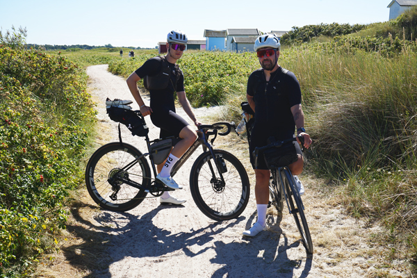 598 Mystery cyclist