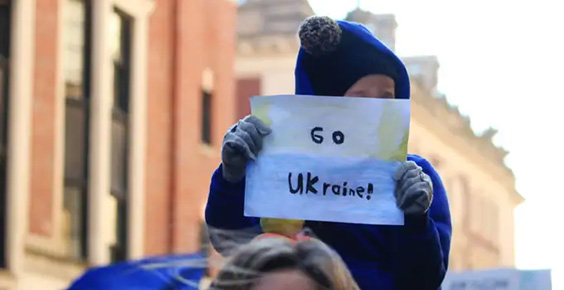 453 barn ukraina unsplash