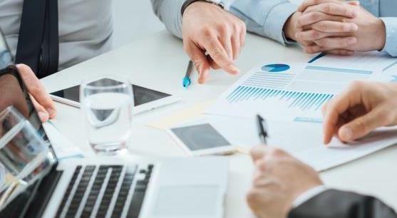 3379 2218 20102045 business teamwork