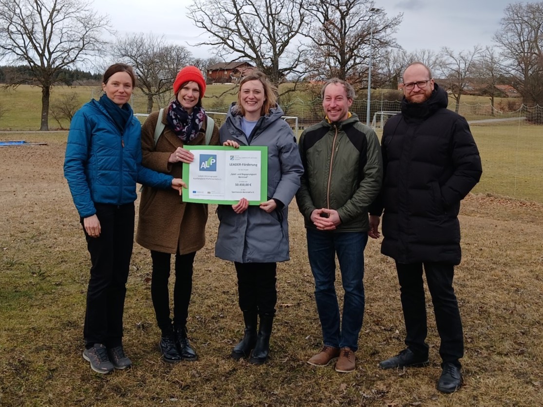 549 LAG AL P %C3%9Cbergabe F%C3%B6rderscheck Spielplatz Bernried