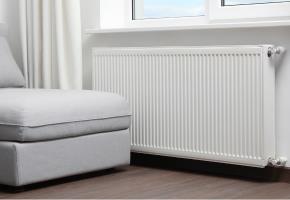 Ett element och en soffa bredvid.