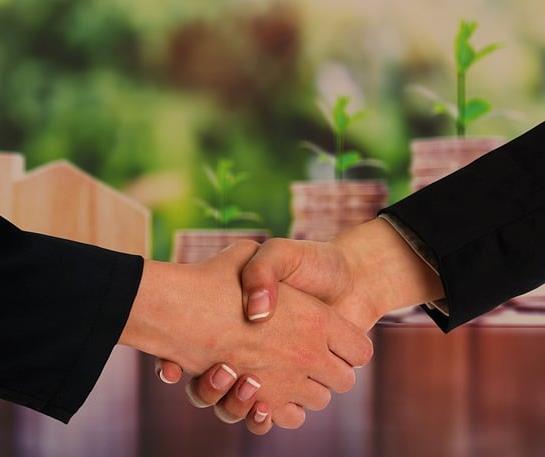 1586 handshake 6506332 640