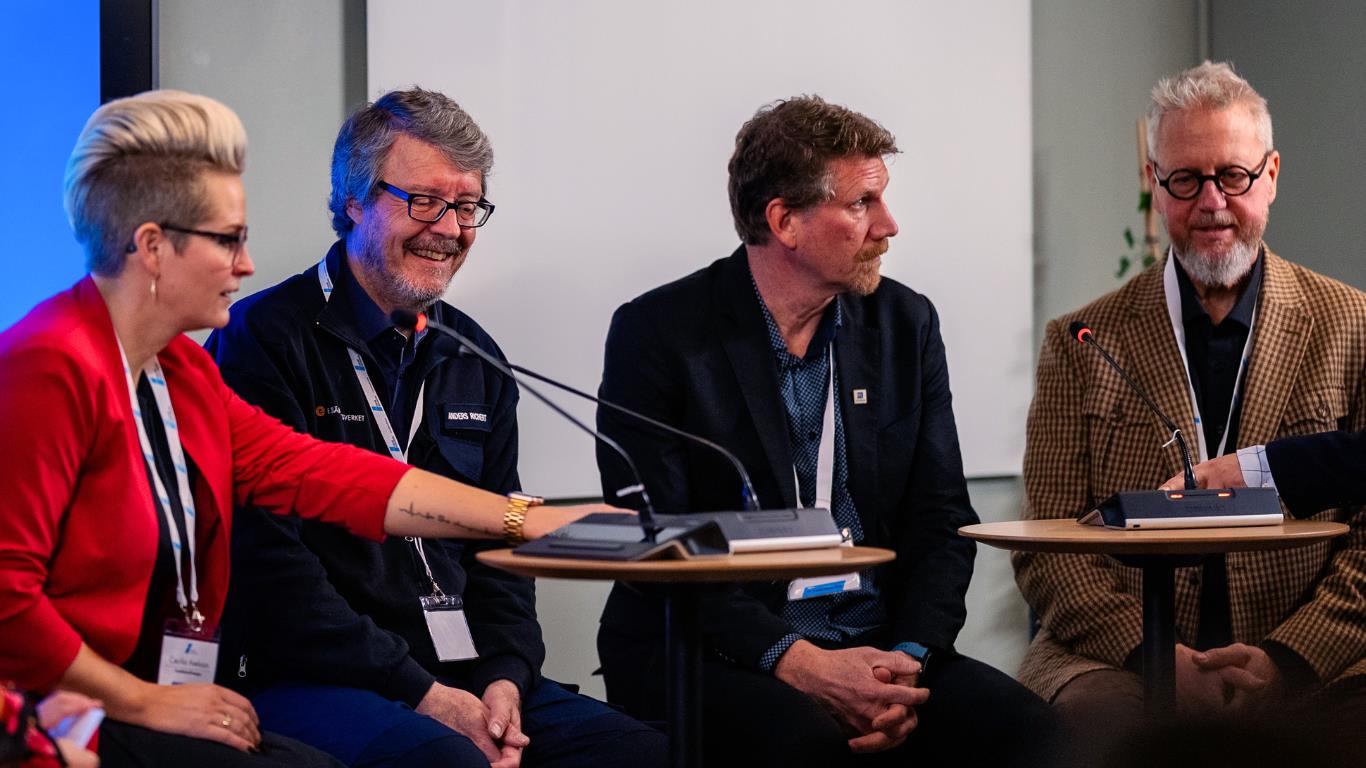 1326 S%C3%A5 g%C3%B6r standardisering skillnad f%C3%B6r f%C3%B6retag%2C innovation och s%C3%A4kerhet