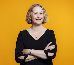 Hanna Mäkinen henkilökuva