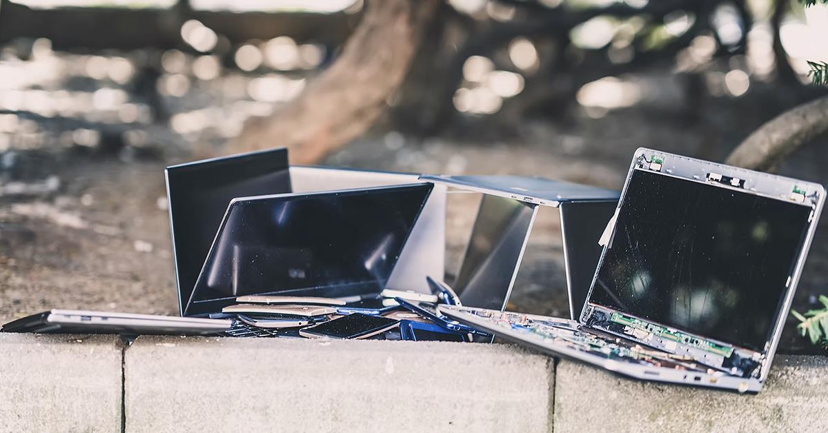 1552 SwanIT herokuva kopio