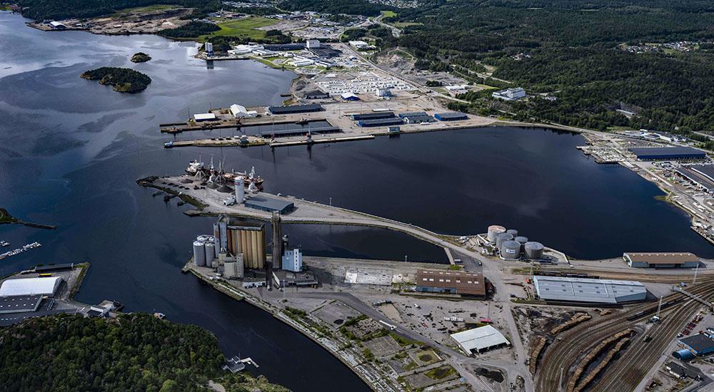 Vy över Uddevalla hamn.
