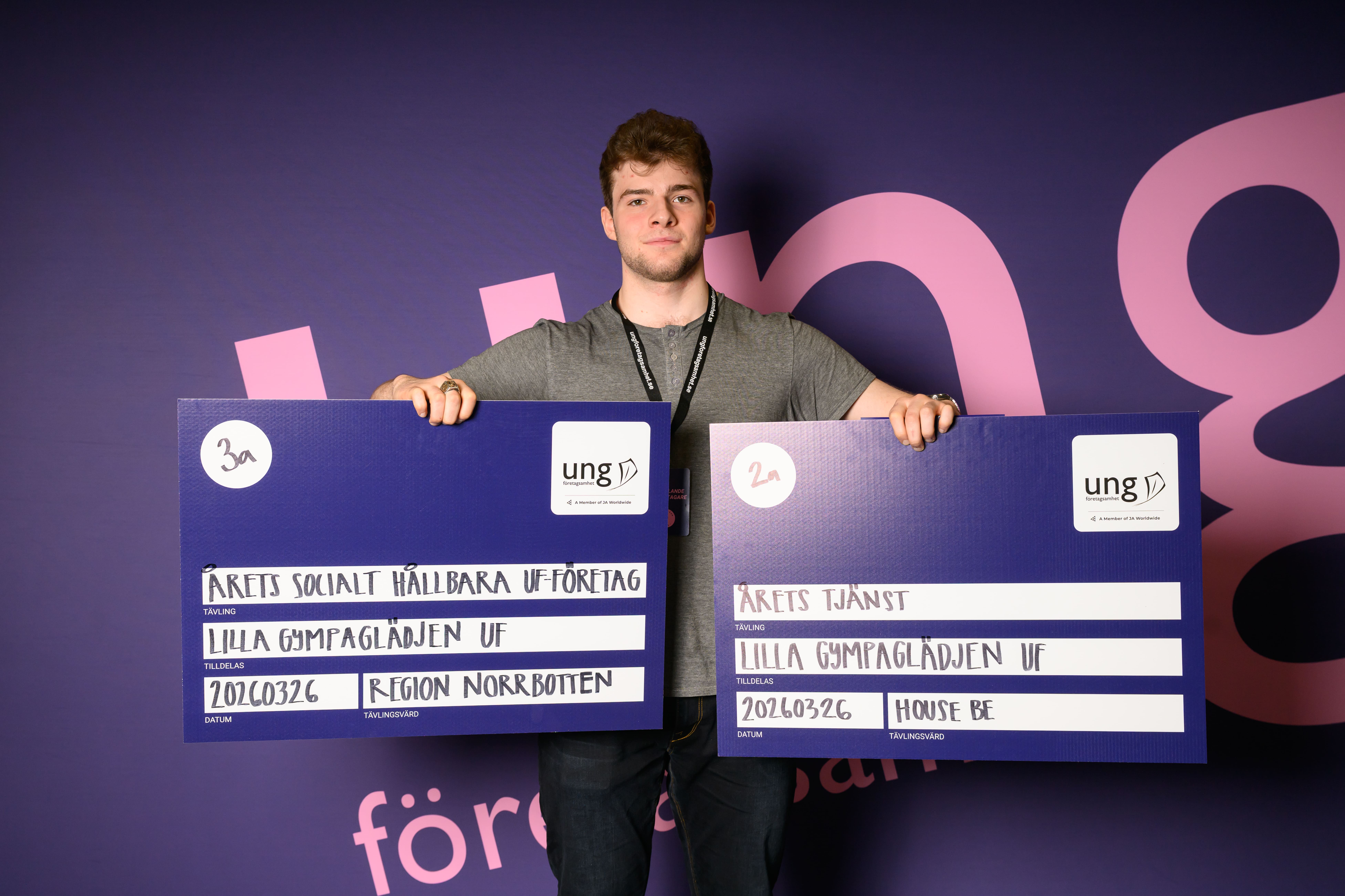 25096 %C3%85rets Tj%C3%A4nst%2C 2a%2C Lilla Gympagl%C3%A4djen UF%2C Lapplands Gymnasium G%C3%A4llivare%2C Fotograf Norrstudios