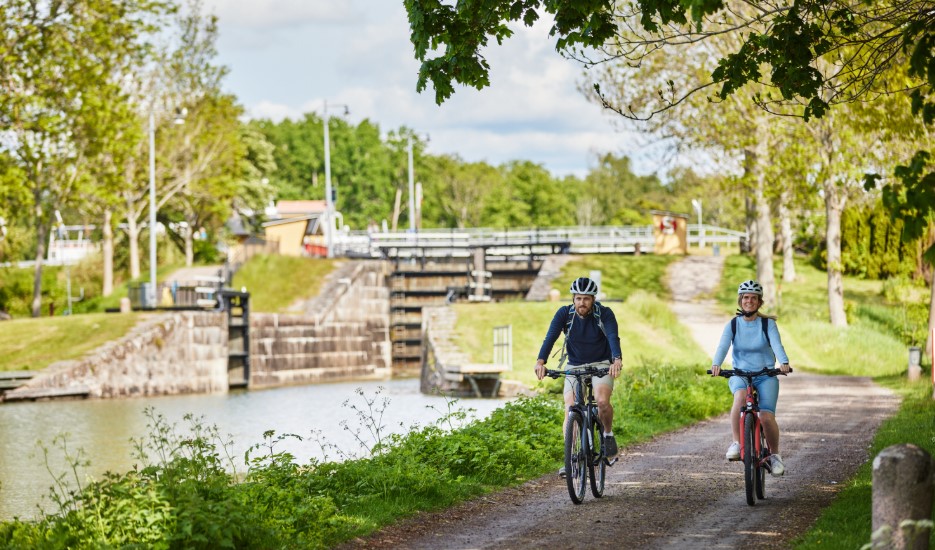 2110 Cykla g%c3%b6ta kanal