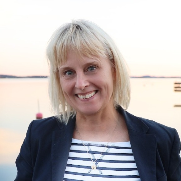 2834 Karin %C3%85kerman kvadrat