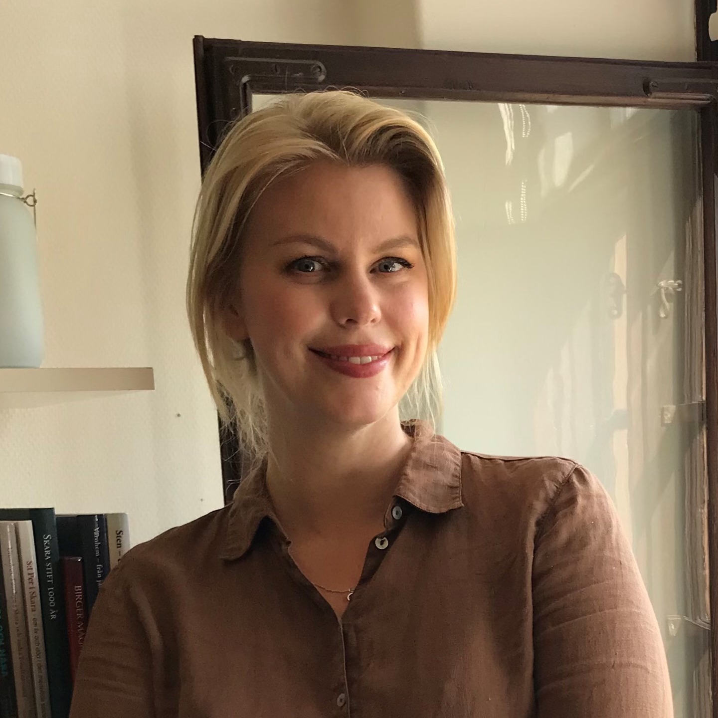 2835 Emelie Bystr%C3%B6m ny kvadrat