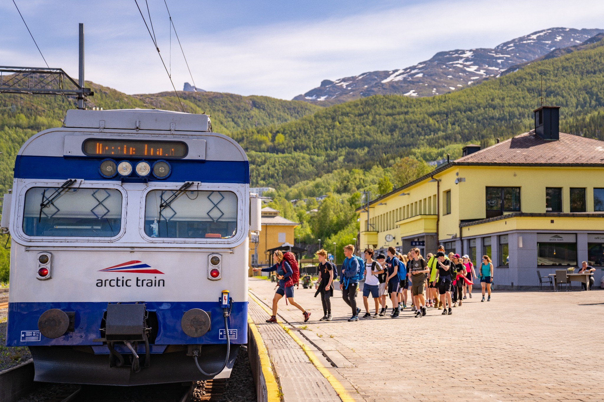937 arctic train under 2mb